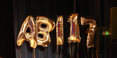 Abi000